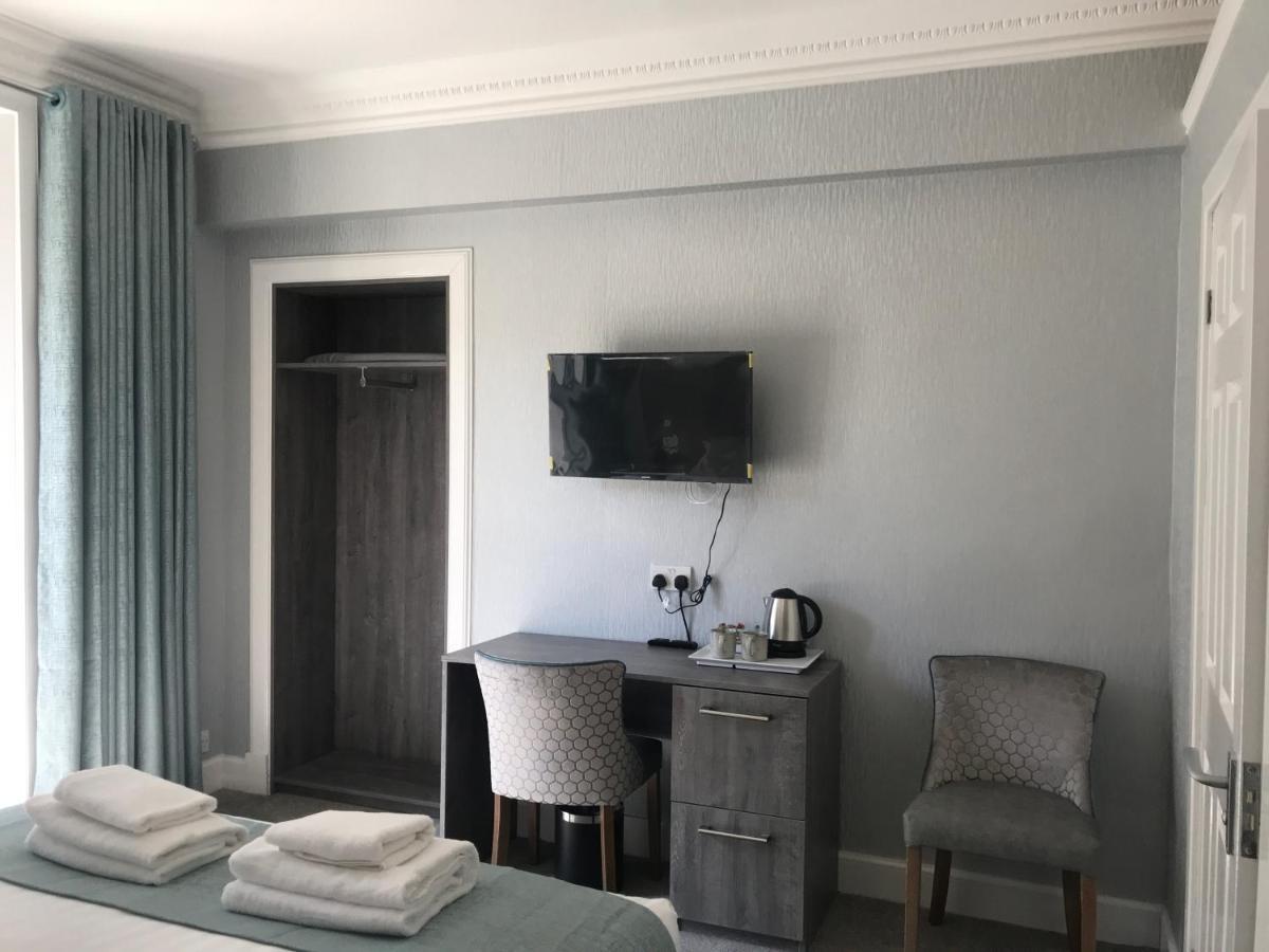 Deluxe Double Room with Shower