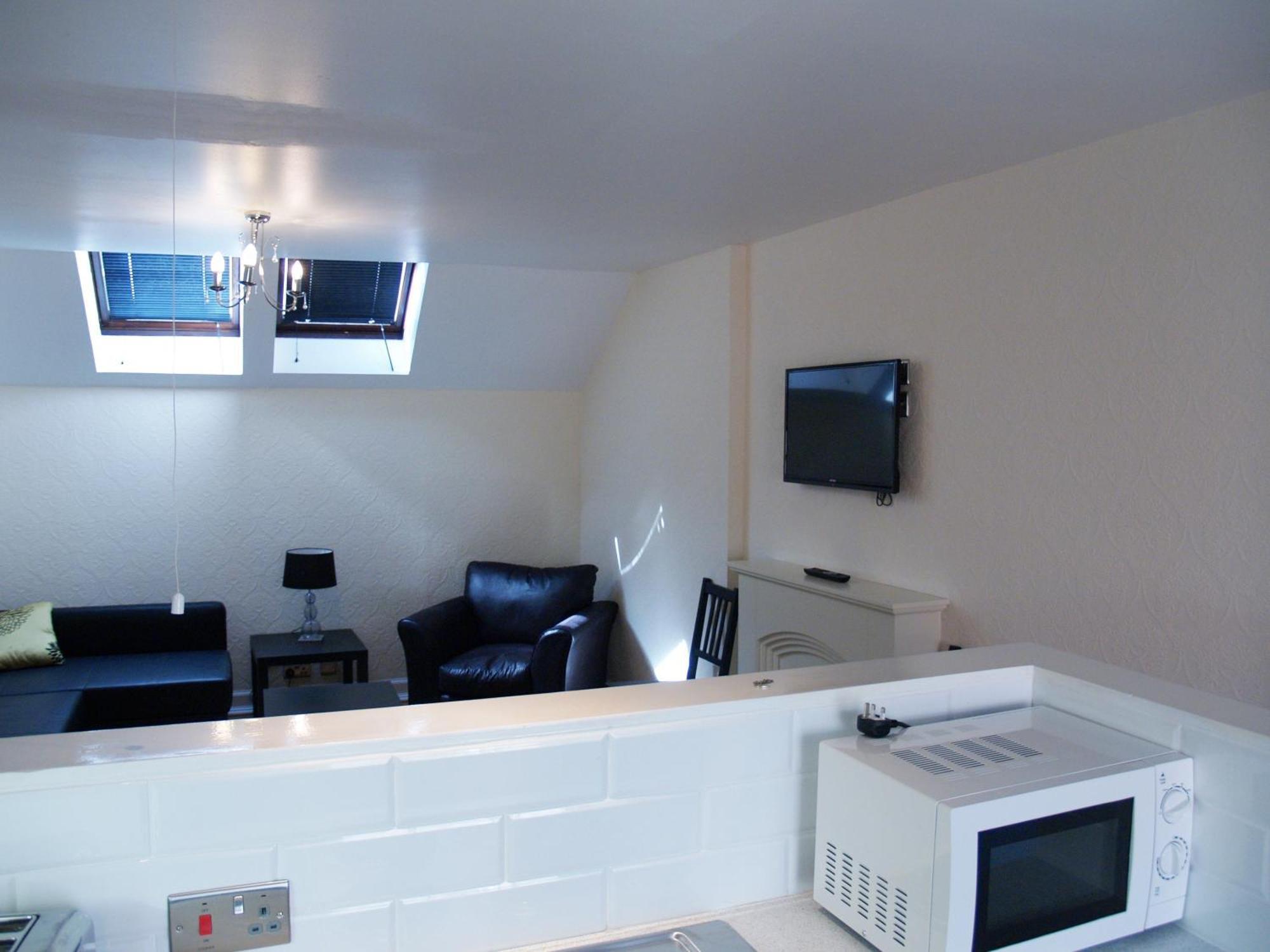 One-Bedroom Apartment 5