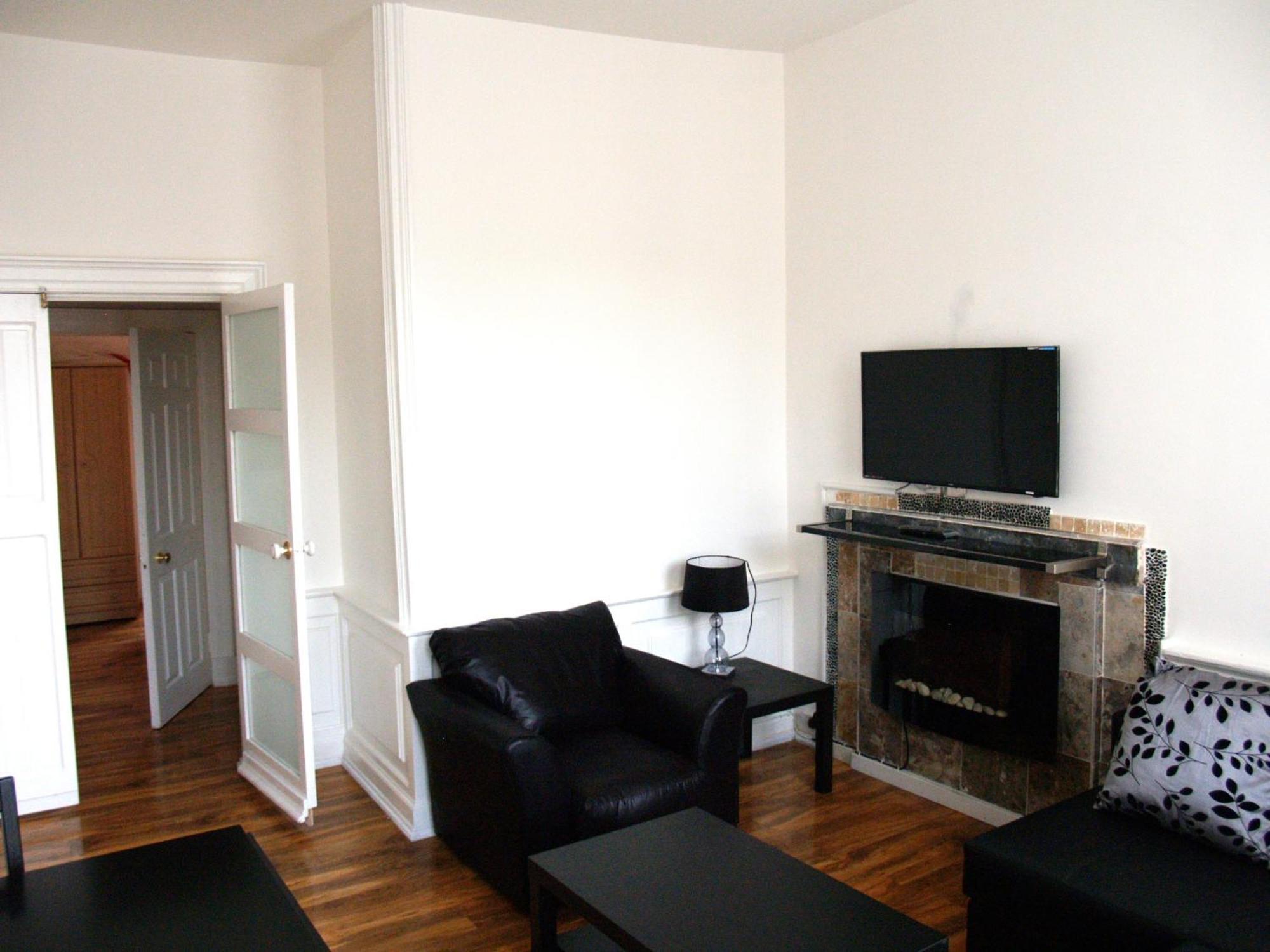 Two-Bedroom Apartment 4