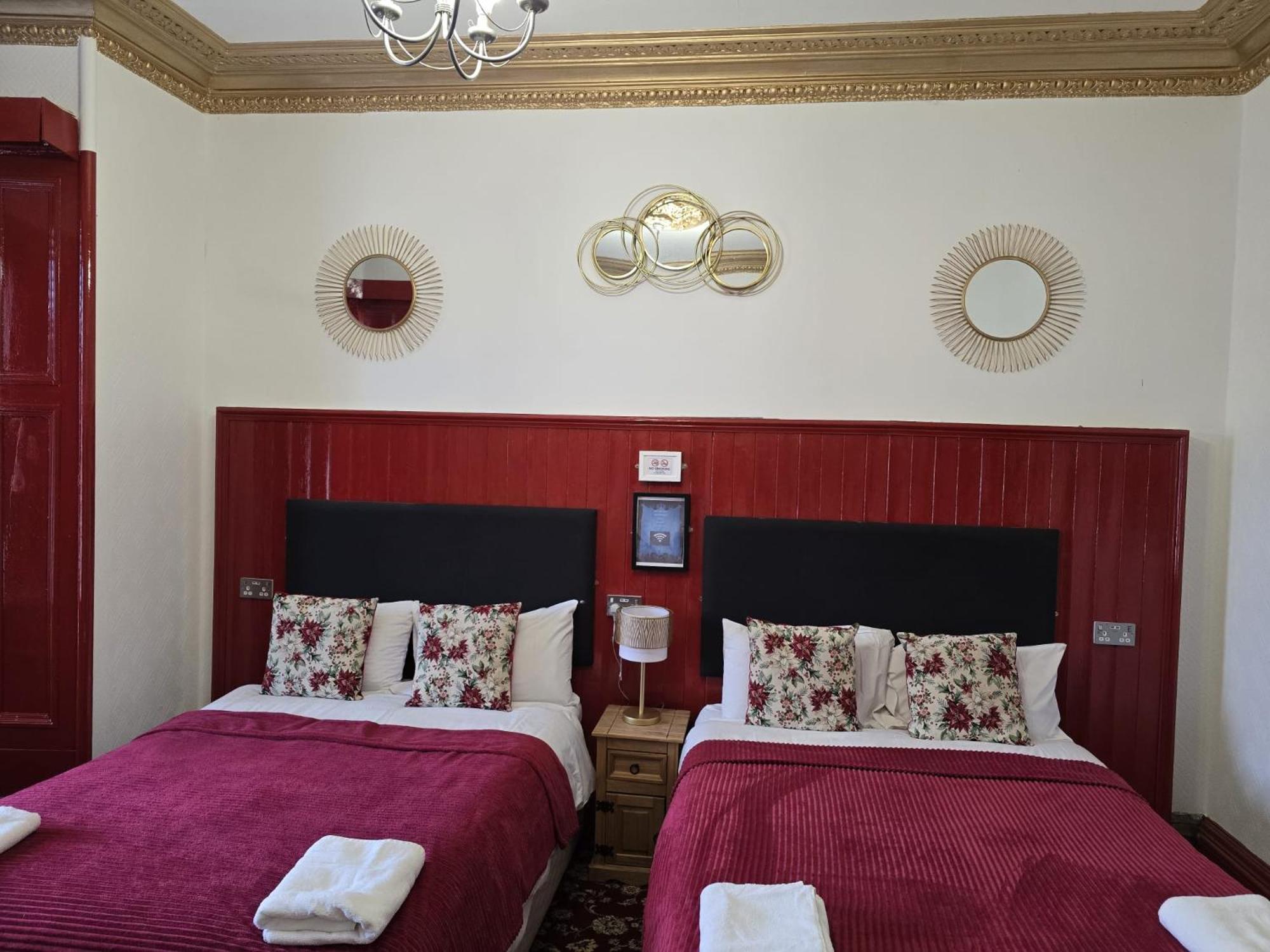 Double or Twin Room,1644479573:JPEG