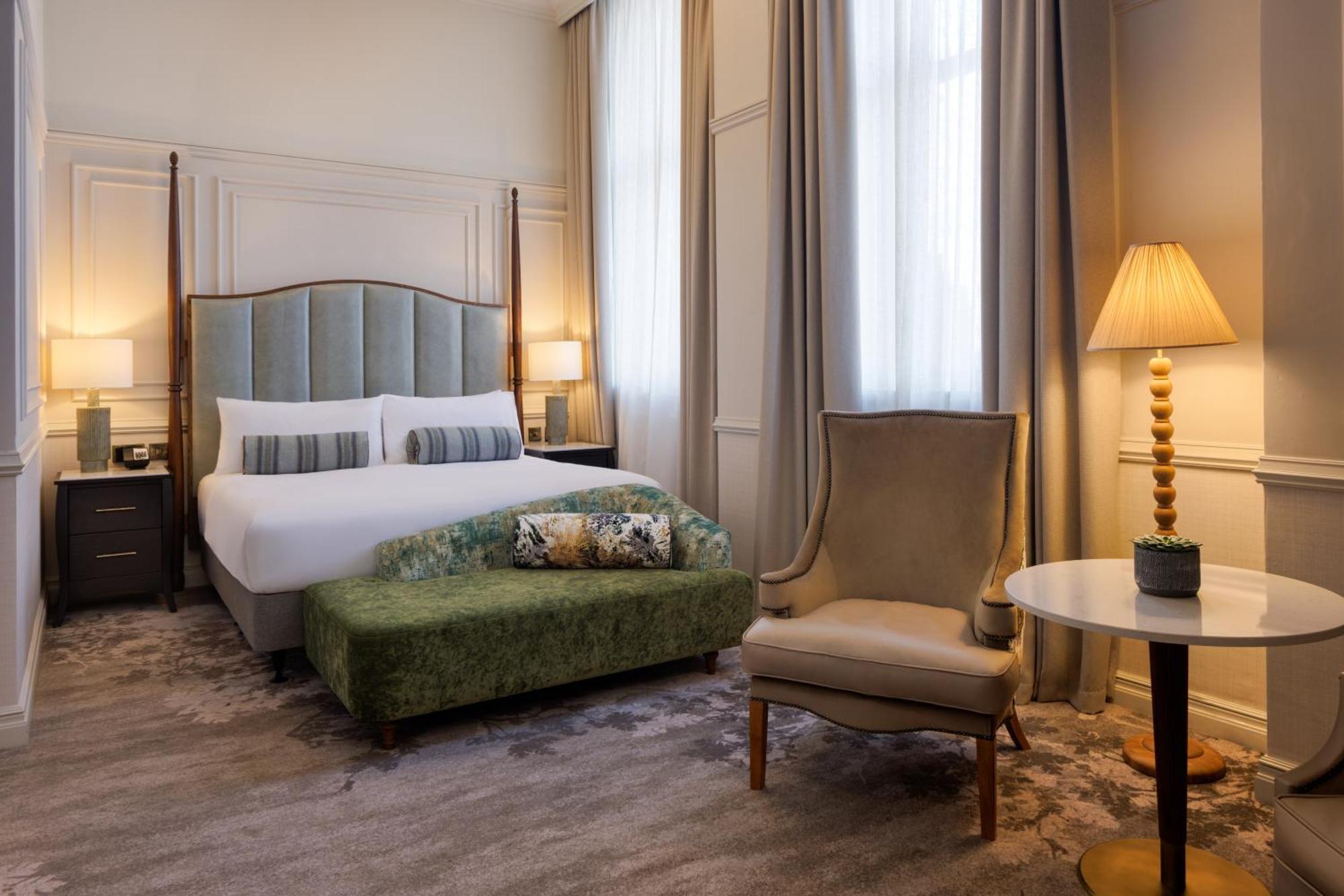 Premier King Room