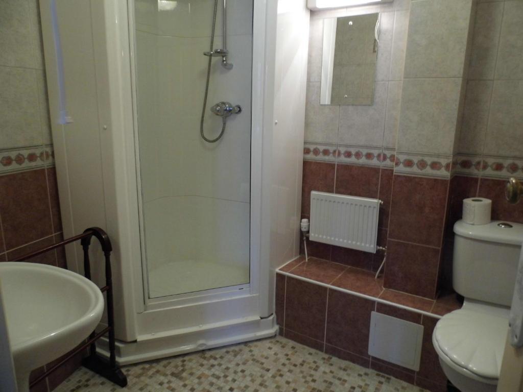 Triple Room with Shower