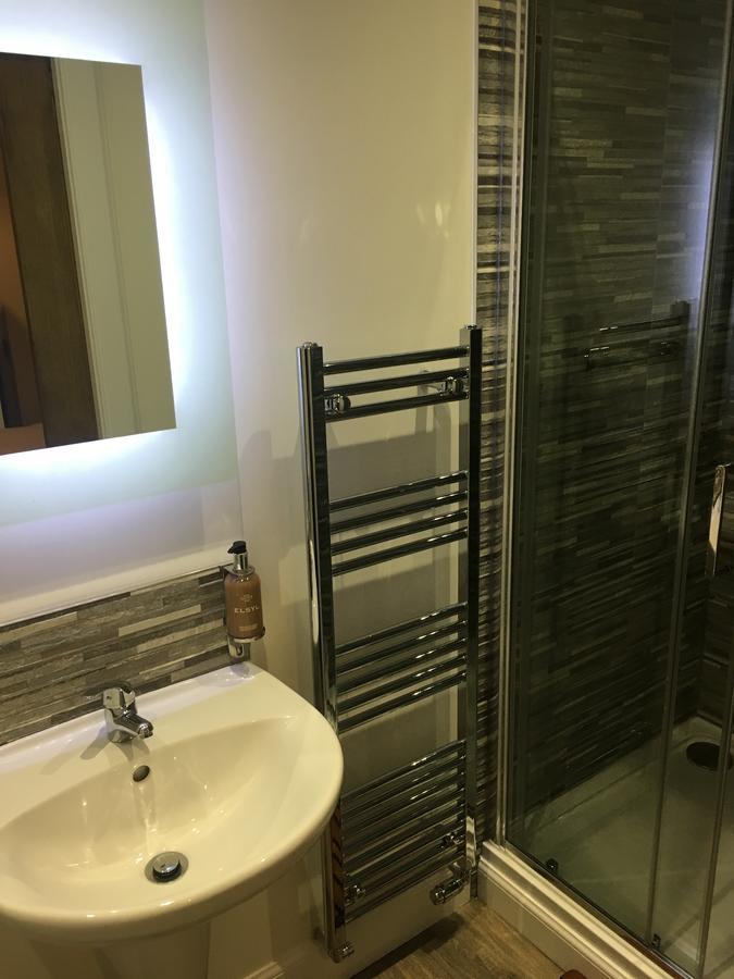 Deluxe Double Room with Shower,632348289:JPEG