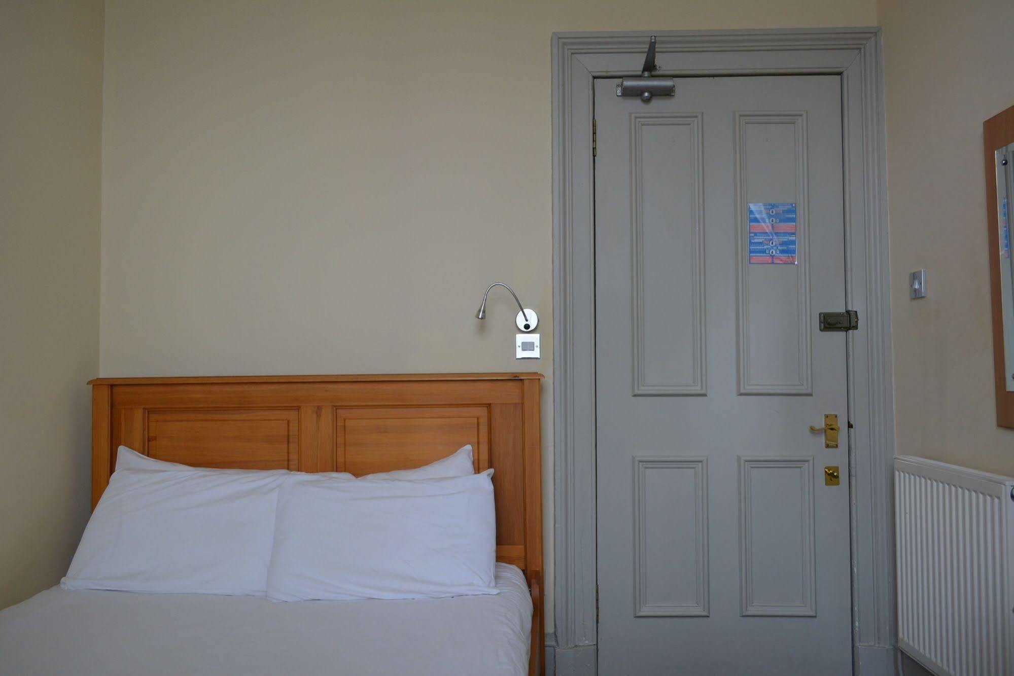 Budget Double Room with External Private Bathroom