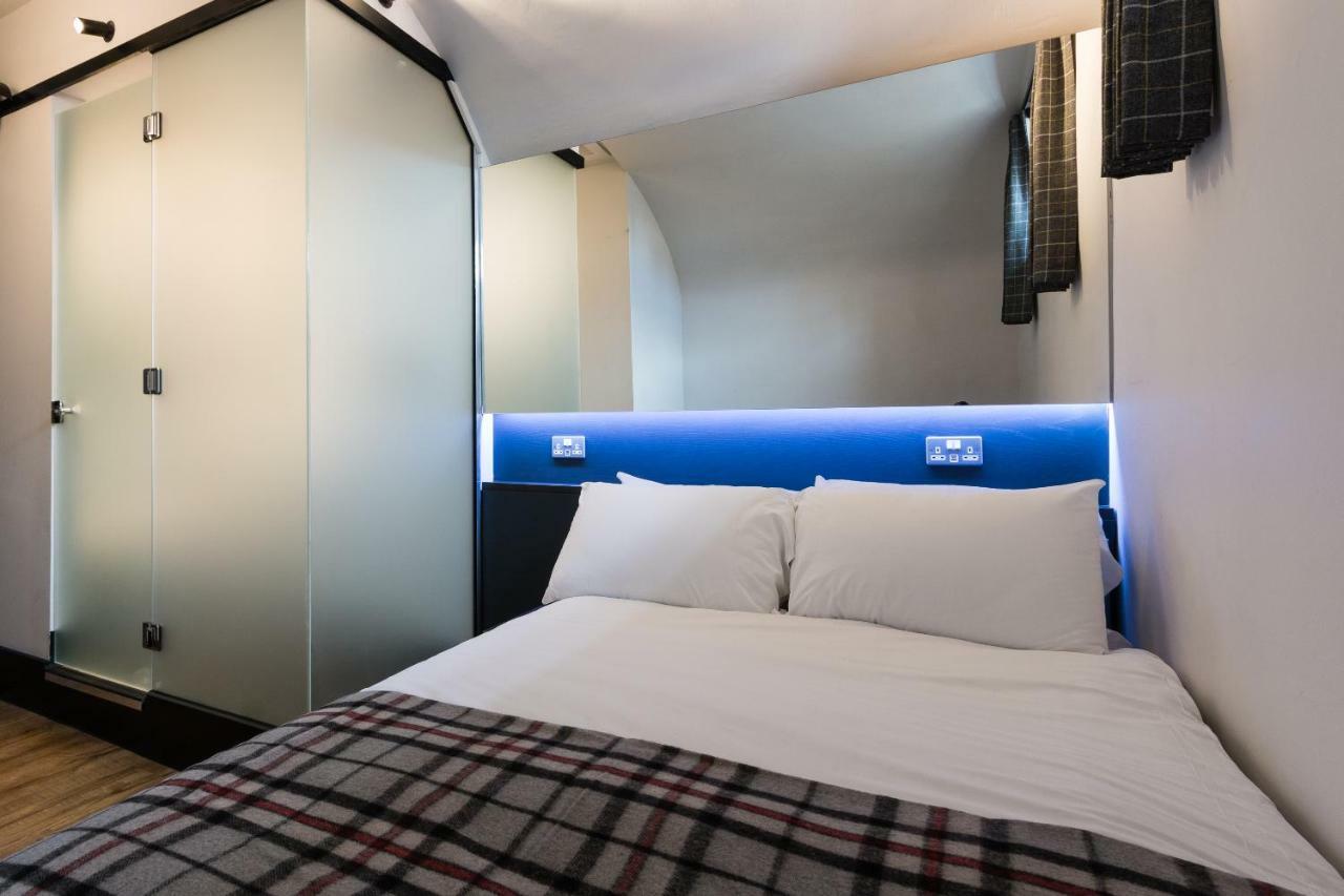 Double Room with Ensuite Bathroom