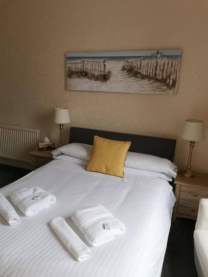 Double Room Private Bathroom