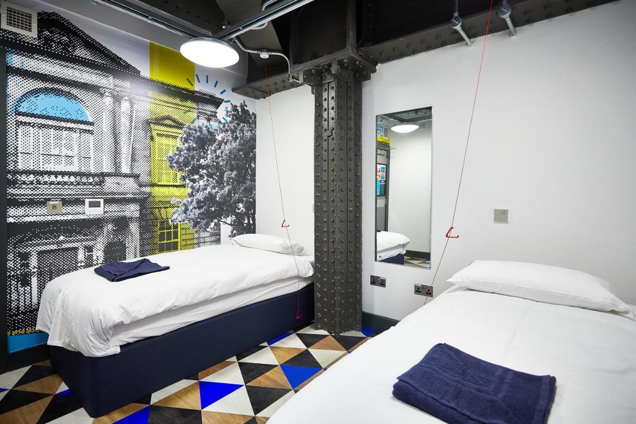 Twin Room with Bathroom