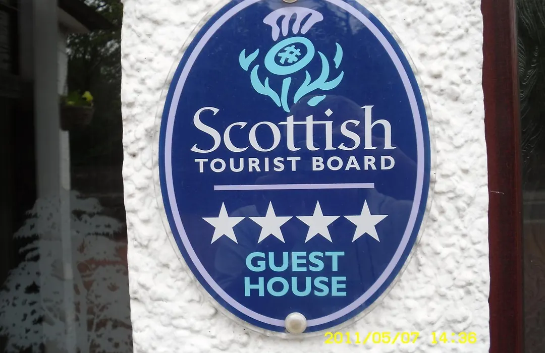 Acer Lodge Guest House-1