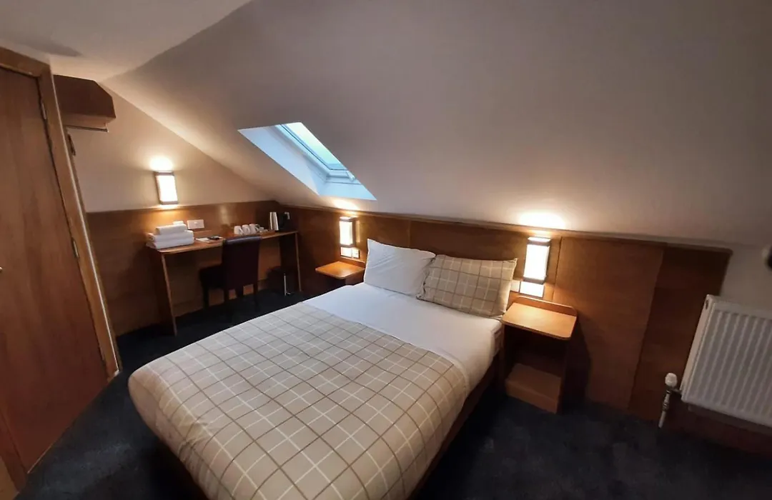 Adelphi Hotel-1