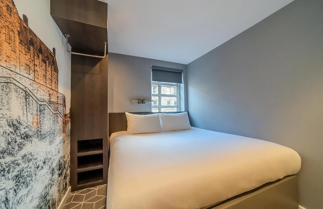 Km Hotel-1