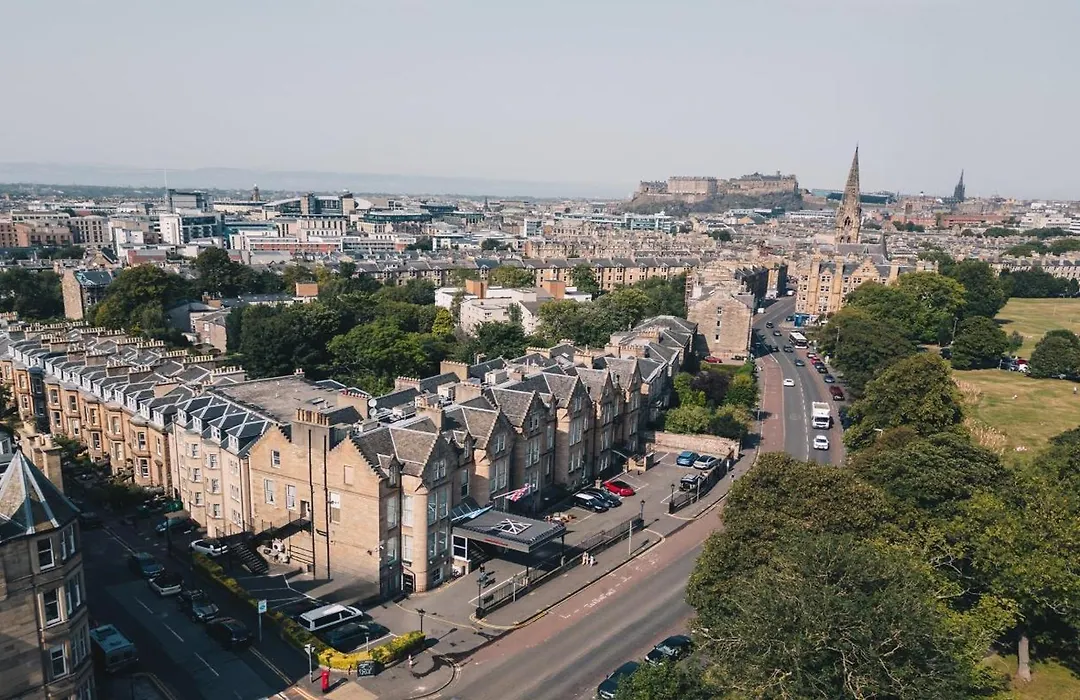 Ja The Bruntsfield - Edinburgh-1