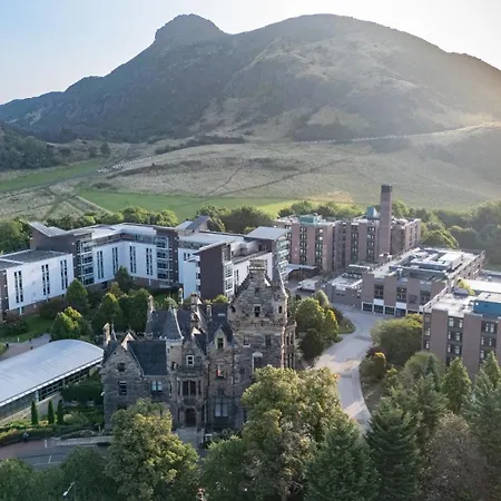 Summer Stays At The University Of Edinburgh-2