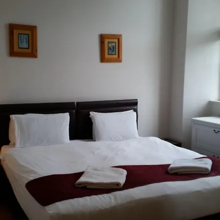 Southside Apartments By Destination Edinburgh-2