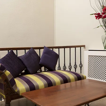 Edinburgh Townhouse-3