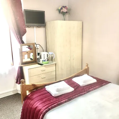 Dalry Guesthouse-3