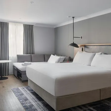 Edinburgh Marriott Hotel Holyrood-2