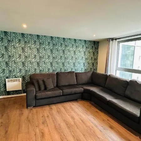 Britannia Apartments-2