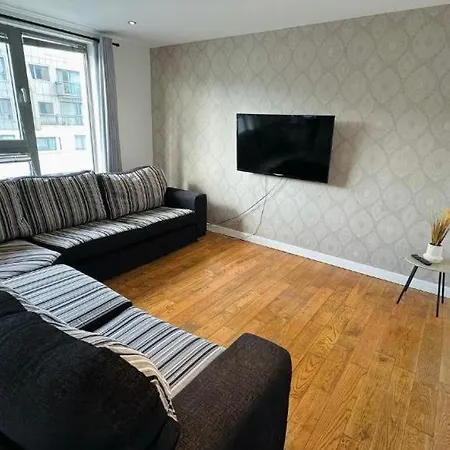 Britannia Apartments-3