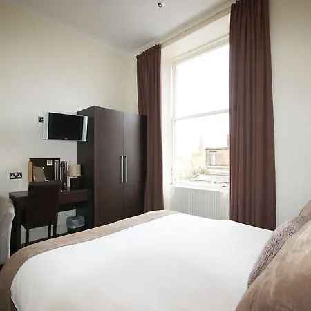 The Minto Hotel-3